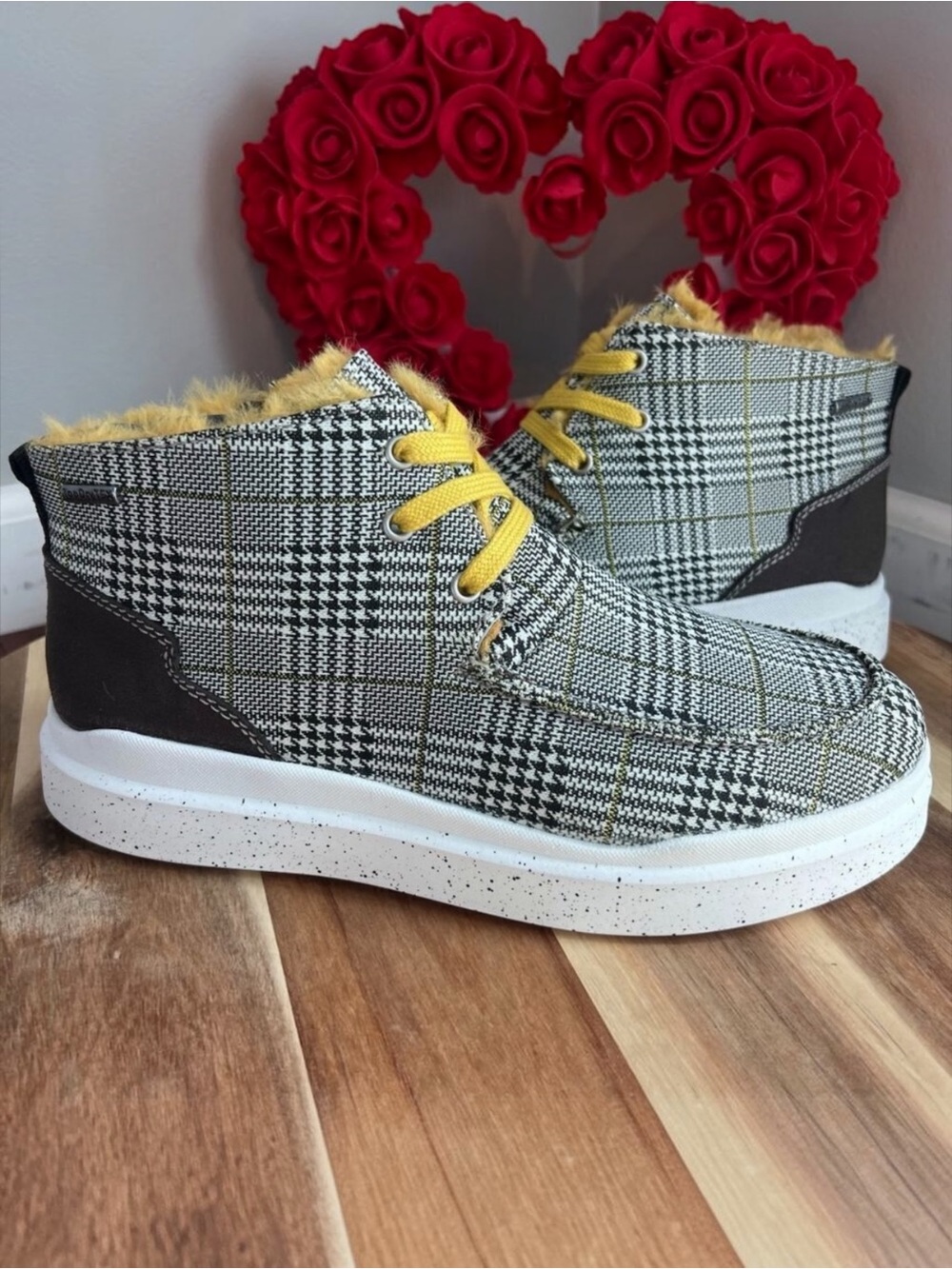 Romika HELSINKI 02 Houndstooth Black Yellow Plaid Faux Fur Lined Booties Sz 39EU